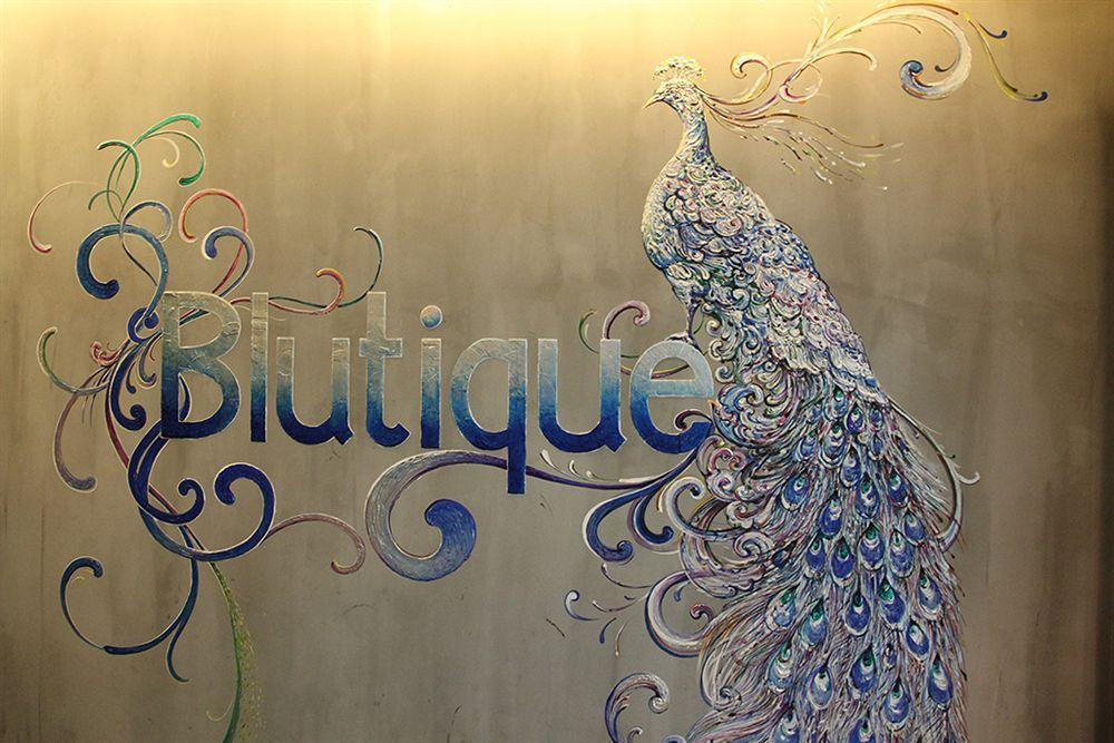 Blutique Hotel Bangkok Esterno foto