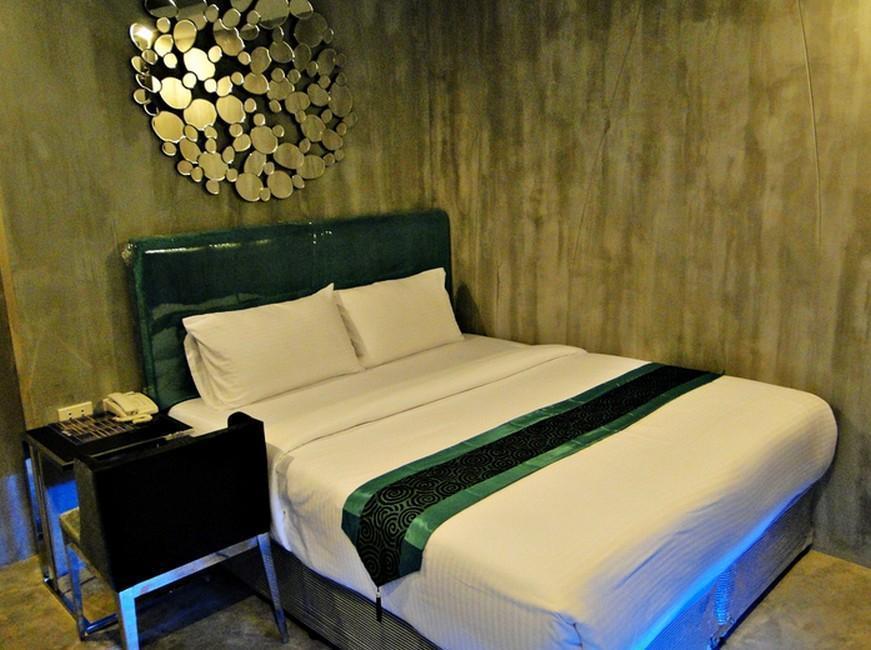 Blutique Hotel Bangkok Esterno foto